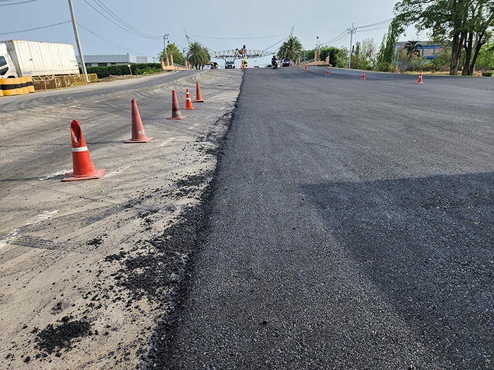 14 - https://ลาดยางมะตอย.com | รับลาดยางมะตอย ทำถนนยางมะตอย ทำลาดจอดรถ ทางเข้ารีสอร์ท ทางถนนลาดยางมะตอย งานสวย เรียบร้อย มาตรฐาน