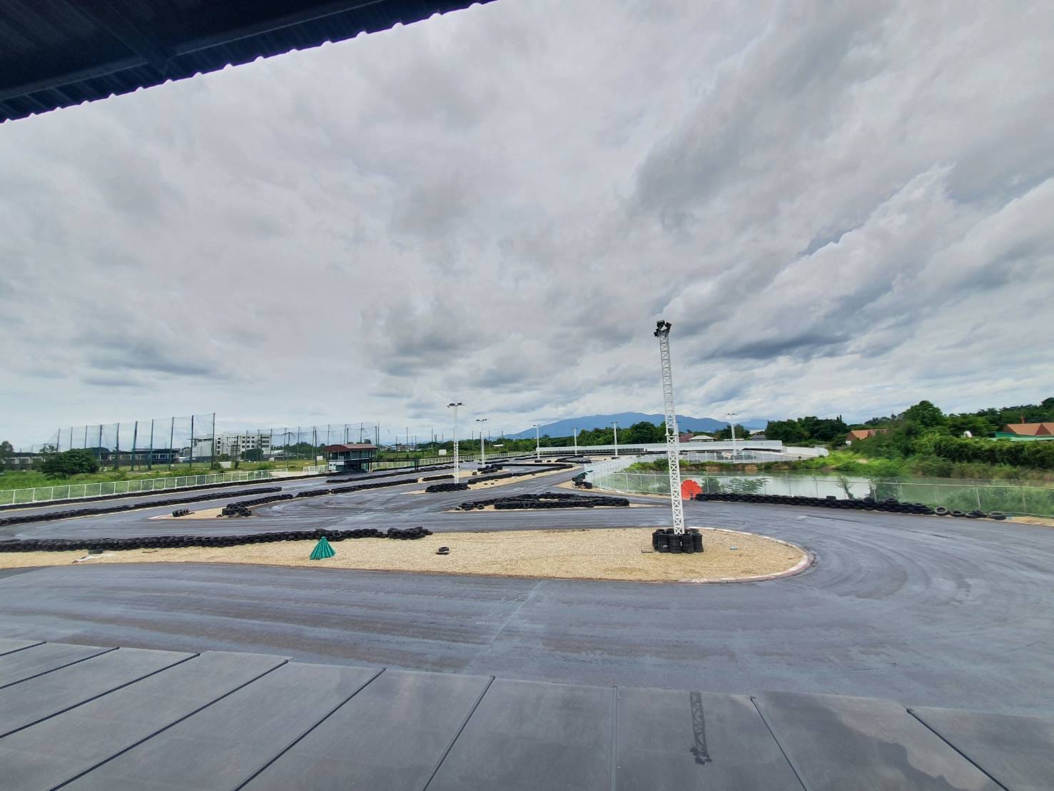 2 - https://ลาดยางมะตอย.com | รับลาดยางมะตอย ทำถนนยางมะตอย ทำลาดจอดรถ ทางเข้ารีสอร์ท ทางถนนลาดยางมะตอย งานสวย เรียบร้อย มาตรฐาน