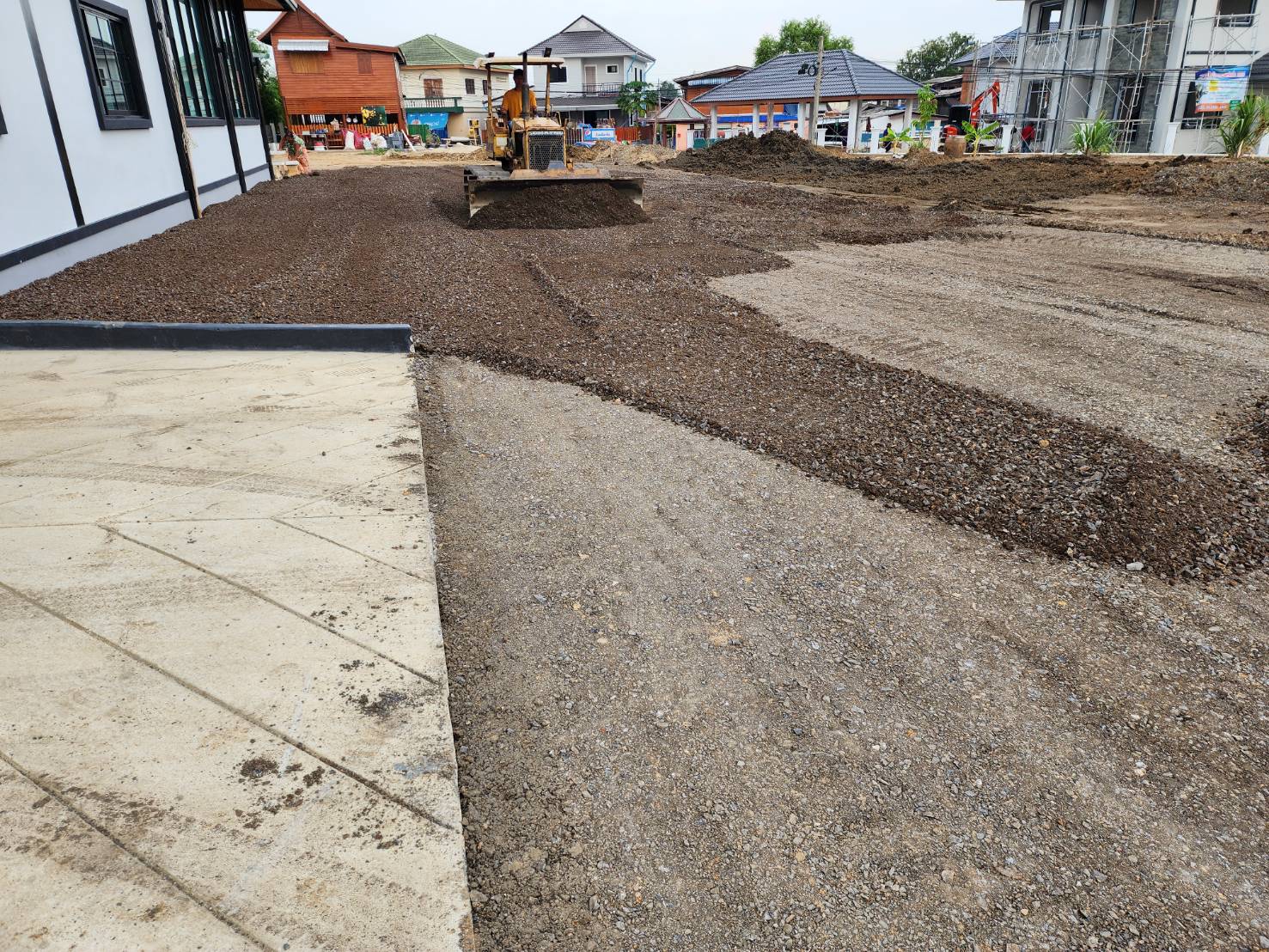 30 - https://ลาดยางมะตอย.com | รับลาดยางมะตอย ทำถนนยางมะตอย ทำลาดจอดรถ ทางเข้ารีสอร์ท ทางถนนลาดยางมะตอย งานสวย เรียบร้อย มาตรฐาน