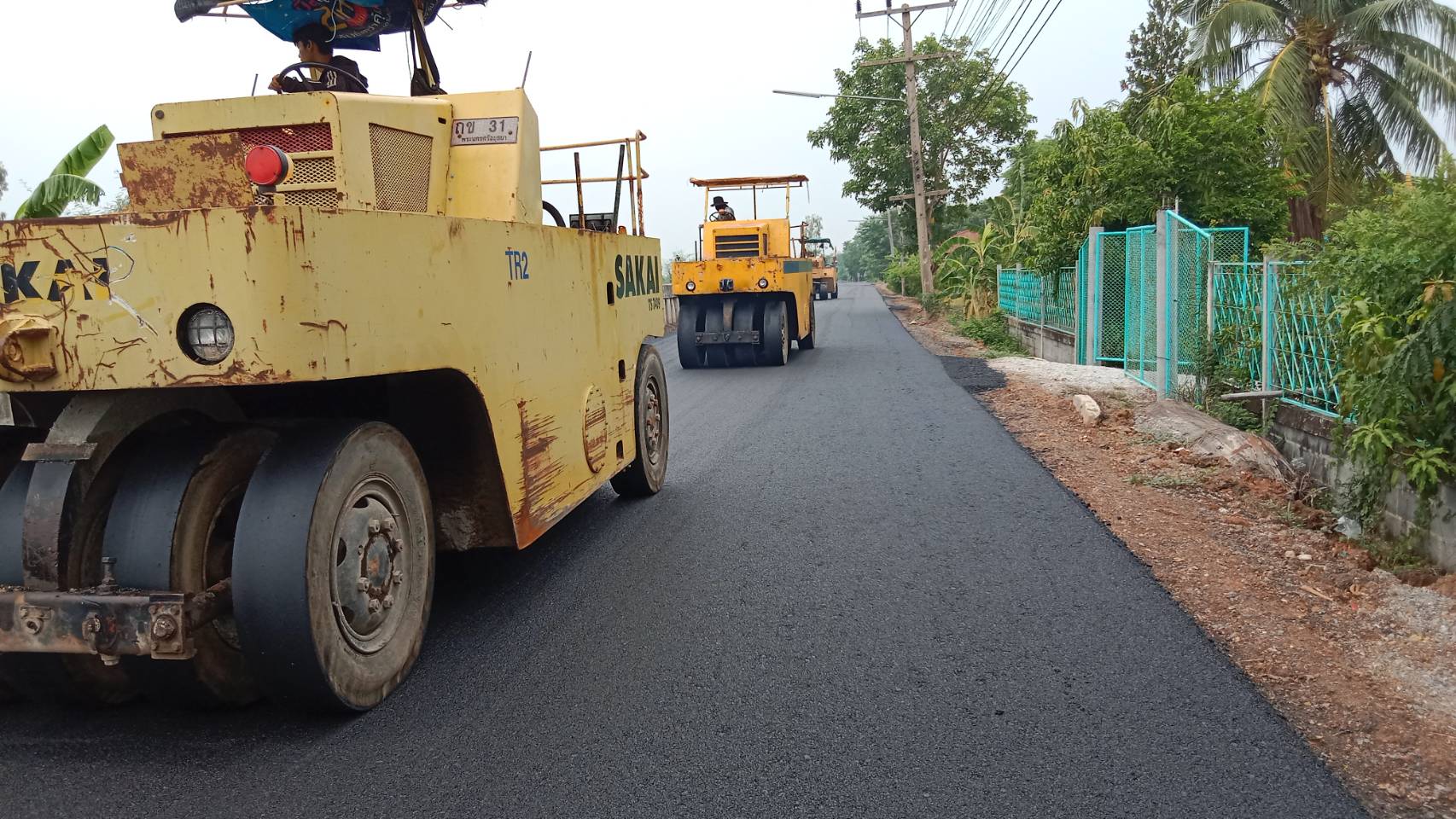 37 - https://ลาดยางมะตอย.com | รับลาดยางมะตอย ทำถนนยางมะตอย ทำลาดจอดรถ ทางเข้ารีสอร์ท ทางถนนลาดยางมะตอย งานสวย เรียบร้อย มาตรฐาน