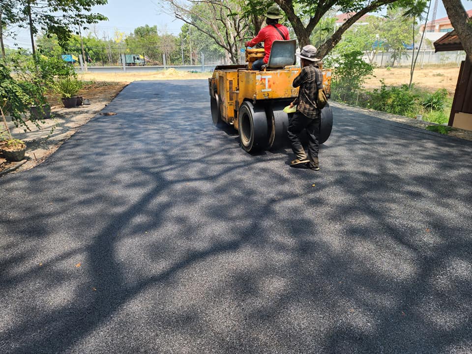 8 - https://ลาดยางมะตอย.com | รับลาดยางมะตอย ทำถนนยางมะตอย ทำลาดจอดรถ ทางเข้ารีสอร์ท ทางถนนลาดยางมะตอย งานสวย เรียบร้อย มาตรฐาน